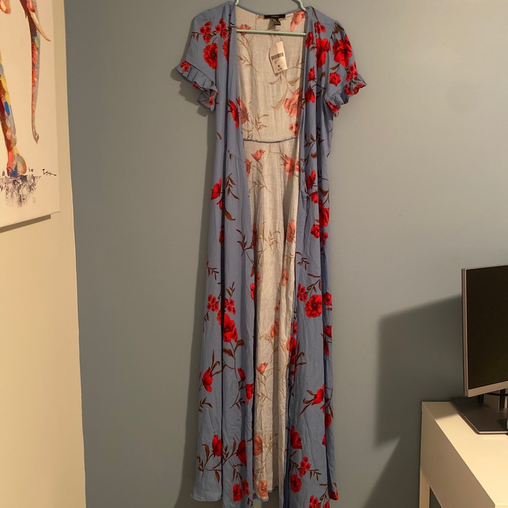 Brand new with tag maxi dress! Super cute & girly